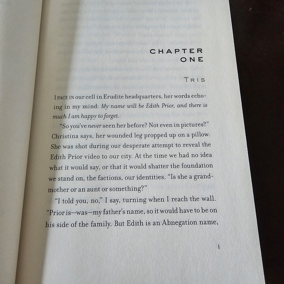 Allegiant (Divergent Series, 3) By Veronica Roth, Hardcover, Pre-owned - Picture 5 of 5